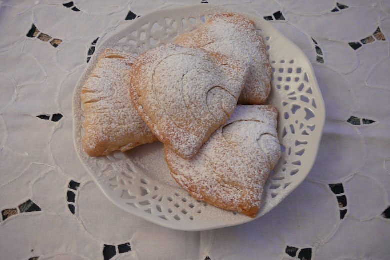 Sfogliatelle alla Napoletana