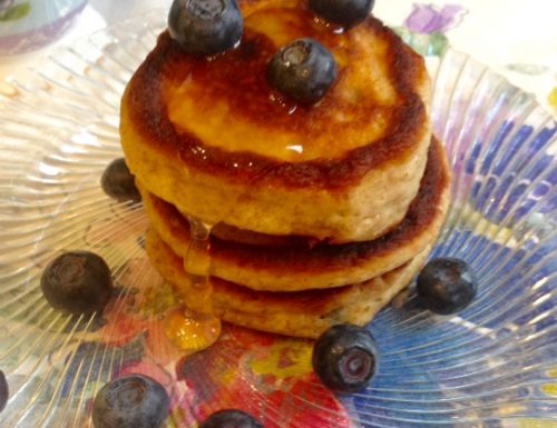 Healthy Blueberry Ricotta Hot Cakes
