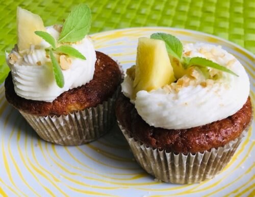 Fresh Pineapple Hummingbird Cupcakes